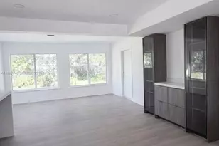 831 SW 39th Ave, Fort Lauderdale, FL 33312 - Photo 2