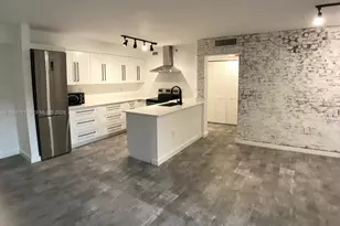 751 N Pine Island Rd, Plantation, FL 33324 - Photo 1