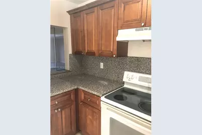 4415 W 10th Ln #14, Hialeah, FL 33012 - Photo 4