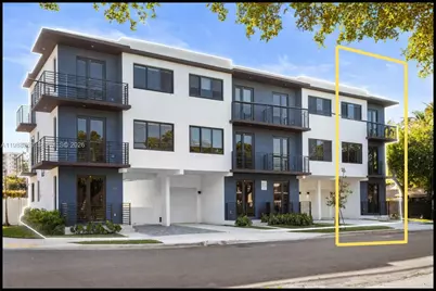 1376 SW 4th St #7, Miami, FL 33135 - Photo 2