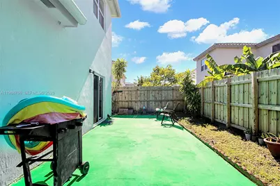 1382 SE 26th Rd, Homestead, FL 33035 - Photo 30