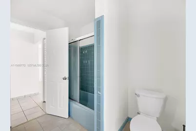 6325 W 12th Ave, Hialeah, FL 33012 - Photo 22