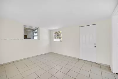 6325 W 12th Ave, Hialeah, FL 33012 - Photo 18