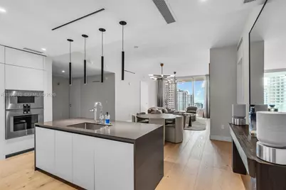 300 Biscayne Boulevard Way #2605W, Miami, FL 33131 - Photo 6