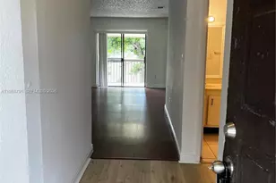 6001 Shaker Wood Cir, Tamarac, FL 33319 - Photo 8