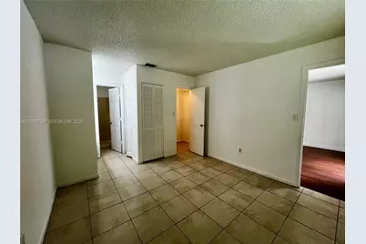 6001 Shakerwood Cir #204, Tamarac, FL 33319 - Photo 10