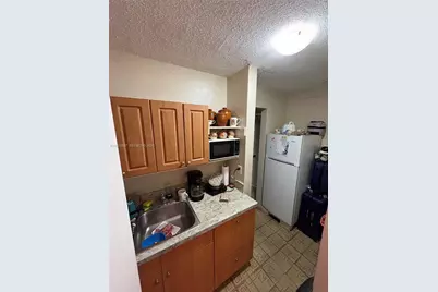 1950 W 56th St #2309D, Hialeah, FL 33012 - Photo 18