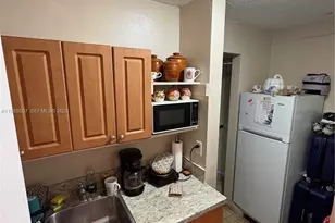 1950 W 56th St, Hialeah, FL 33012 - Photo 18