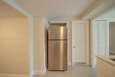 829 NW 56th St, Miami, FL 33127 - Photo 8