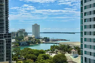 77 SE 5th St, Miami, FL 33131 - Photo 50