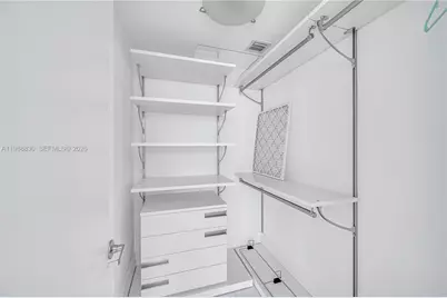 495 Brickell Ave #5601, Miami, FL 33131 - Photo 22