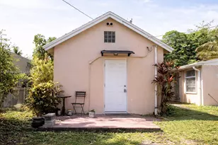 6250 NW Miami Pl, Miami, FL 33150 - Photo 4