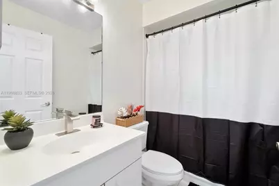 19031 NW 54th Ave, Miami Gardens, FL 33055 - Photo 16