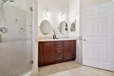 19031 NW 54th Ave, Miami Gardens, FL 33055 - Photo 14