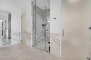 2811 S Bayshore Dr, Miami, FL 33133 - Photo 22