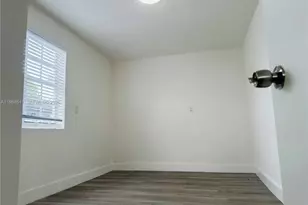 2765 NW 55th St, Miami, FL 33142 - Photo 10