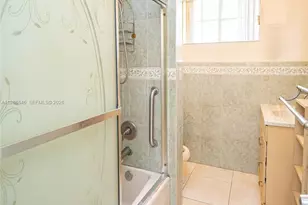 2010 NW 185th Ter, Miami Gardens, FL 33056 - Photo 22