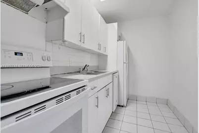 1251 NE 108th St #411, Miami, FL 33161 - Photo 6