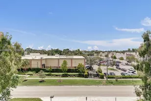 1251 NE 108th St, Miami, FL 33161 - Photo 4