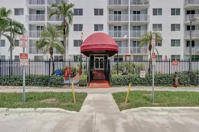 1251 NE 108th St #411, Miami, FL 33161 - Photo 20