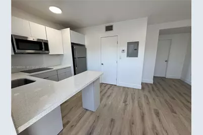 1971 NW 2nd Ct #8, Miami, FL 33136 - Photo 2