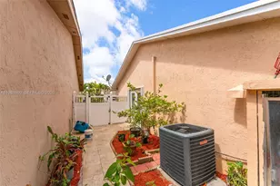 10021 SW 145th Pl, Miami, FL 33186 - Photo 32