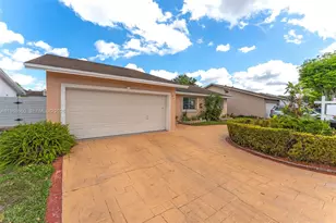 10021 SW 145th Pl, Miami, FL 33186 - Photo 6