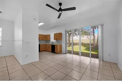 12471 SW 42nd St, Miramar, FL 33027 - Photo 24