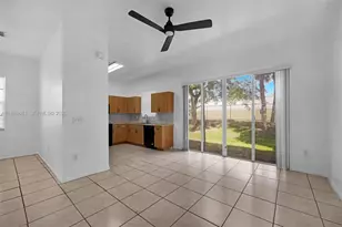 12471 SW 42nd St, Miramar, FL 33027 - Photo 24