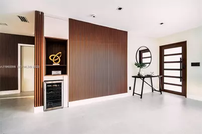 5561 NE 28th Ave, Fort Lauderdale, FL 33308 - Photo 2