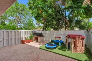 16465 NE 26th Ave, North Miami Beach, FL 33160 - Photo 6