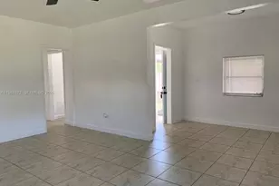 1990 NE 181st St, North Miami Beach, FL 33162 - Photo 8