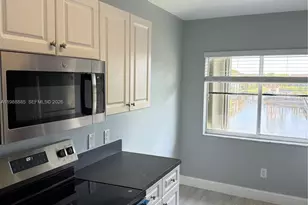 165 NW 96th Terrace, Pembroke Pines, FL 33024 - Photo 20