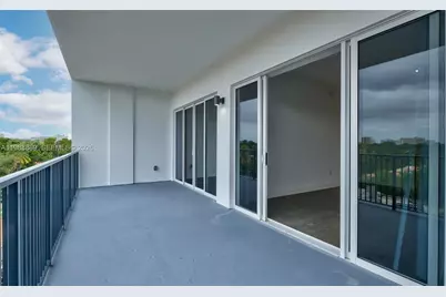 2010 SW 25th Ter #404, Miami, FL 33133 - Photo 16