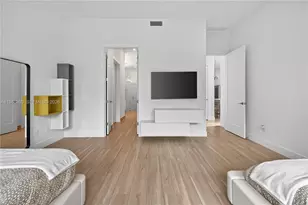 5999 E Brookfield Cir E, Hollywood, FL 33312 - Photo 24