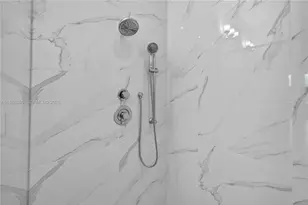 5999 E Brookfield Cir E, Hollywood, FL 33312 - Photo 22