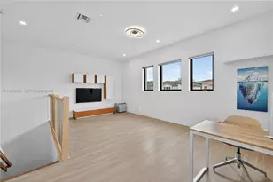 5999 E Brookfield Cir E, Hollywood, FL 33312 - Photo 26