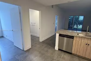 2010 SW 25th Ter, Miami, FL 33133 - Photo 10