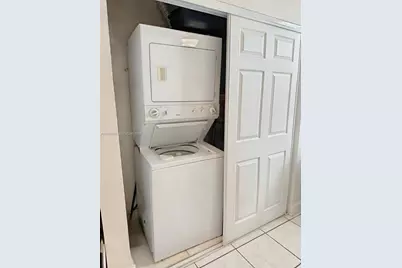 1040 NW 80th Ave #203, Margate, FL 33063 - Photo 10