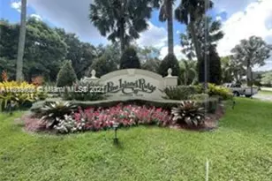 9441 Live Oak Pl, Davie, FL 33324 - Photo 40