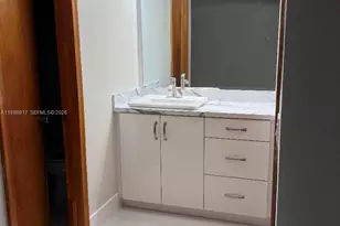 190 W 51st St, Hialeah, FL 33012 - Photo 8