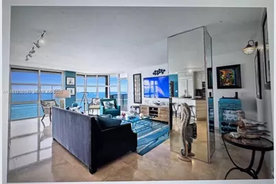 6423 Collins Ave #1605, Miami Beach, FL 33141 - Photo 6