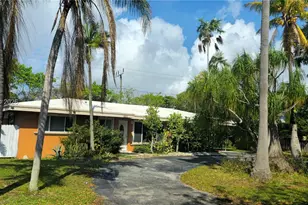 1211 NE 27th Ave, Pompano Beach, FL 33062 - Photo 1
