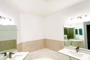 8666 NW 109th Ct, Doral, FL 33178 - Photo 14