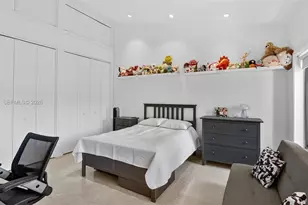 2000 S Bayshore Dr, Miami, FL 33133 - Photo 44