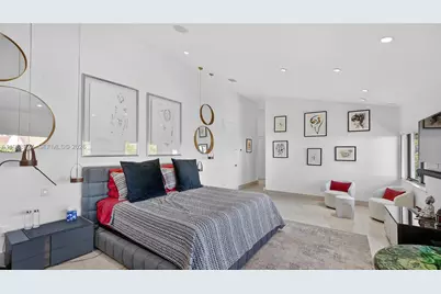 2000 S Bayshore Dr #24, Miami, FL 33133 - Photo 36