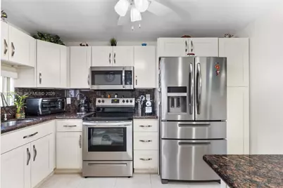 9420 S Hollybrook Lake Dr #206, Pembroke Pines, FL 33025 - Photo 16
