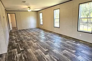 881 Woodland Blvd, Clewiston, FL 33440 - Photo 6