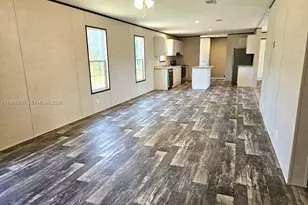 881 Woodland Blvd, Clewiston, FL 33440 - Photo 10