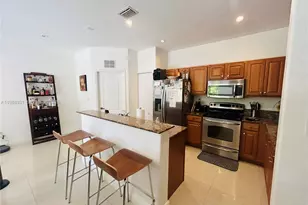 10963 NW 87th Ln, Doral, FL 33178 - Photo 8